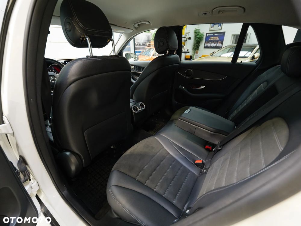 Mercedes-Benz GLC 200 d 4Matic 9G-TRONIC AMG Line - 19