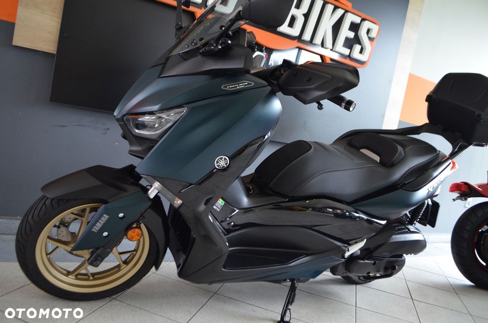 Yamaha X-max - 19