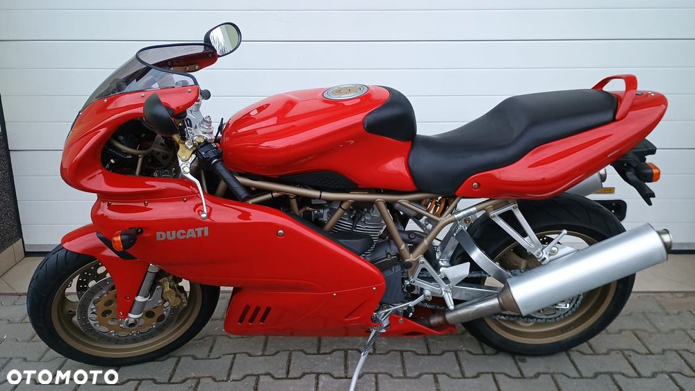 Ducati 900 - 1