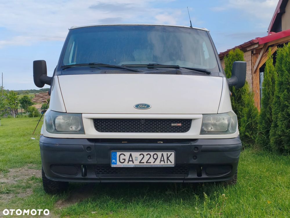 Ford Transit - 4