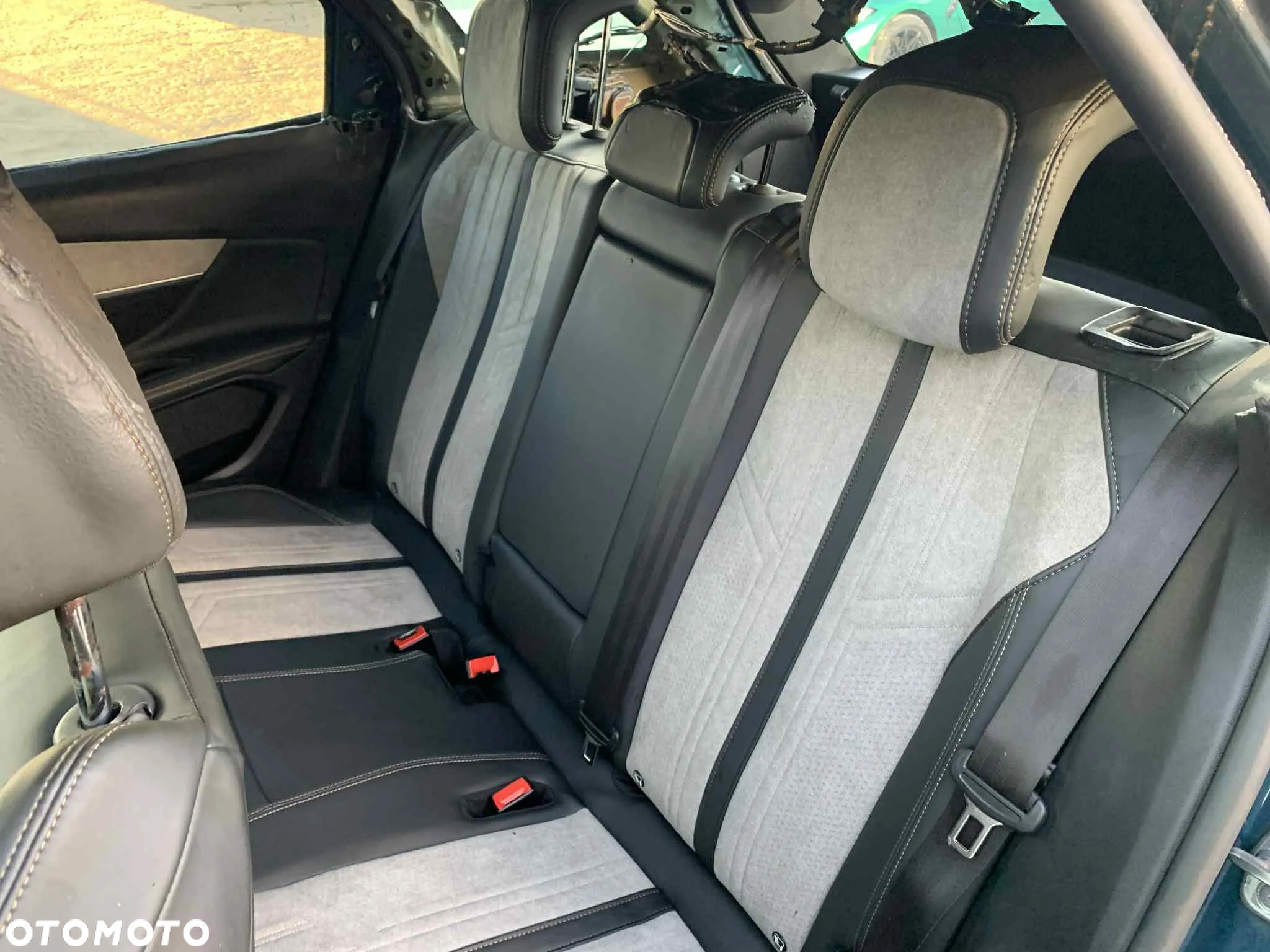 Peugeot 3008 1.6 PureTech HYbrid GT S&S EAT8 - 20