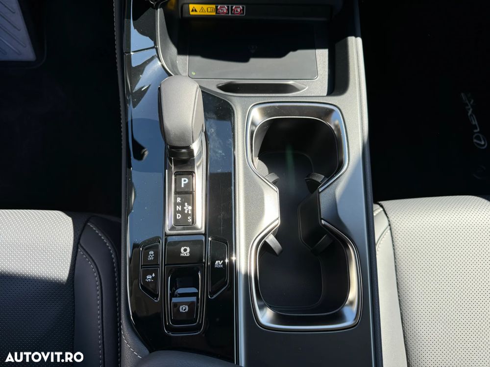 Lexus Seria NX 350h AWD CVT HEV Luxury - 17