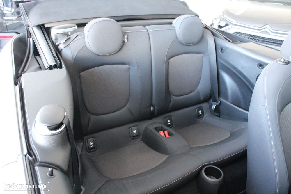 MINI Cabrio Cooper Auto - 13