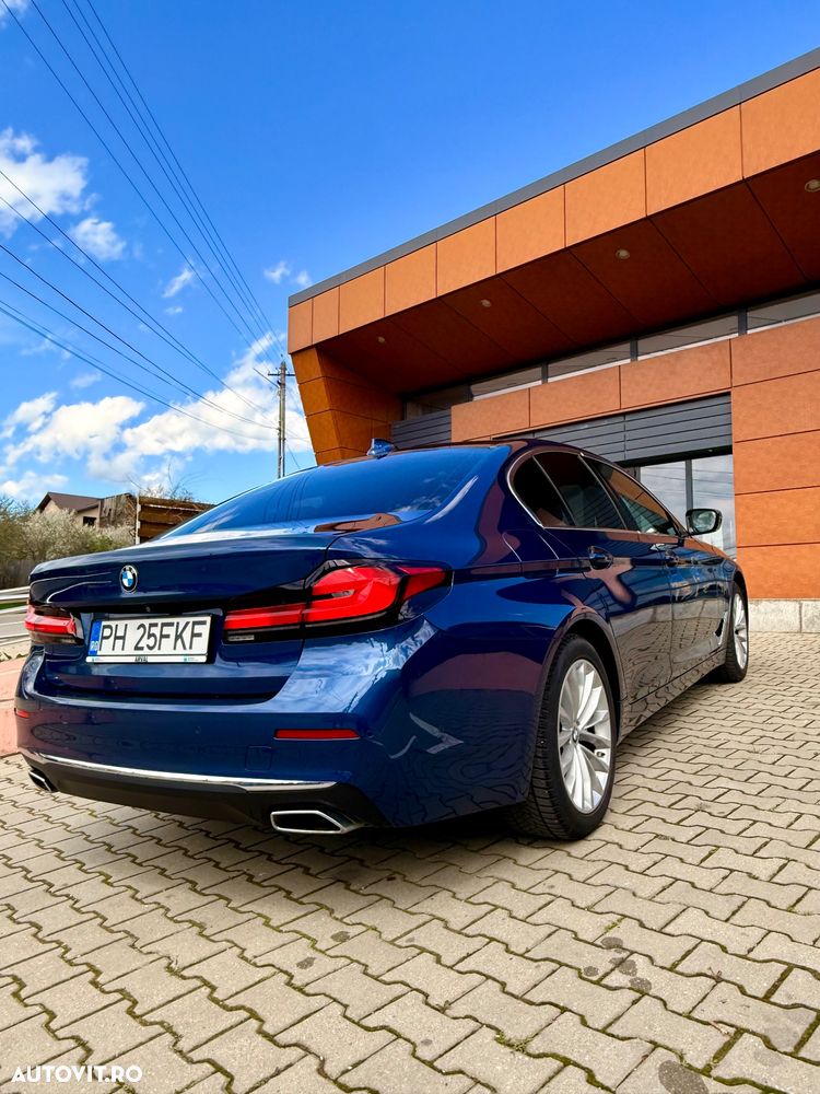 BMW Seria 5 518d Aut. Luxury Line - 4