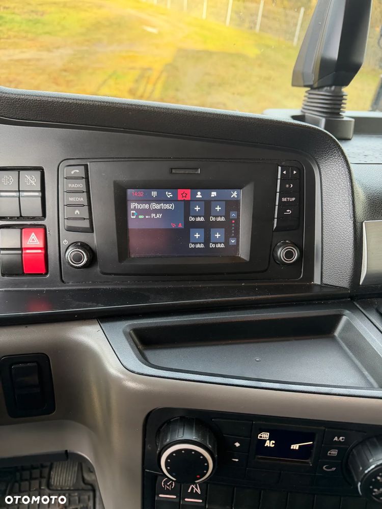 MAN 2 x TGL 12.250 - 22