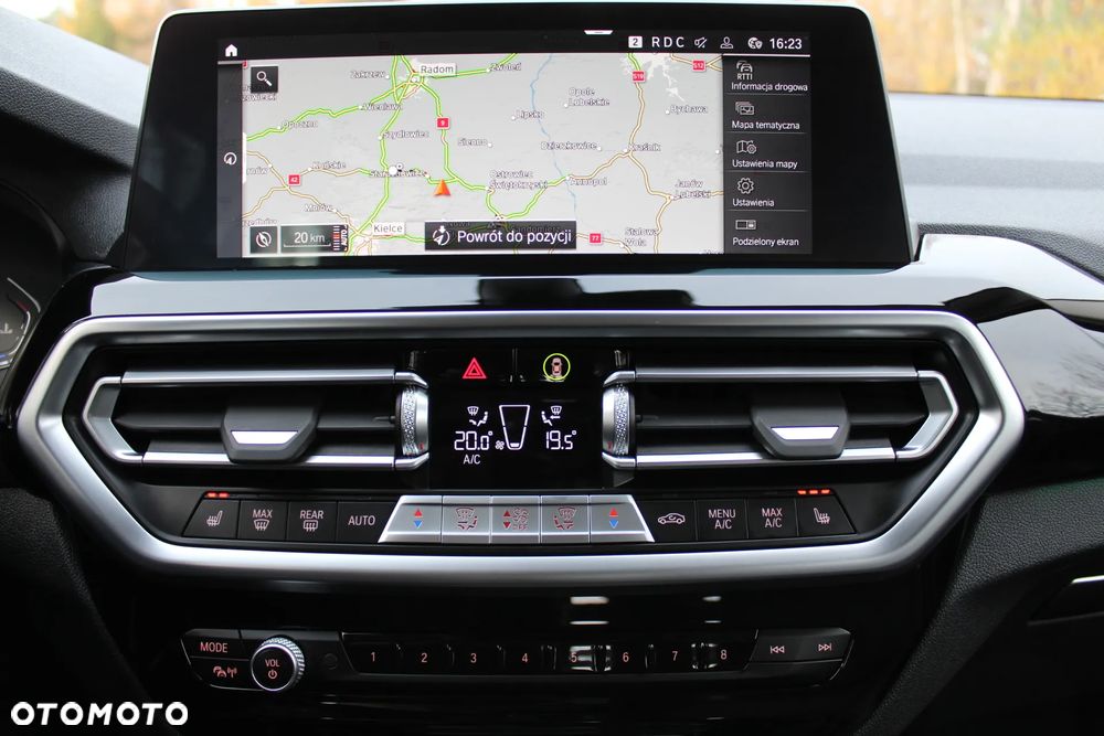 BMW X3 xDrive20i Luxury Line - 26