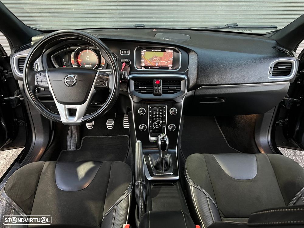 Volvo V40 2.0 D2 R-Design - 19