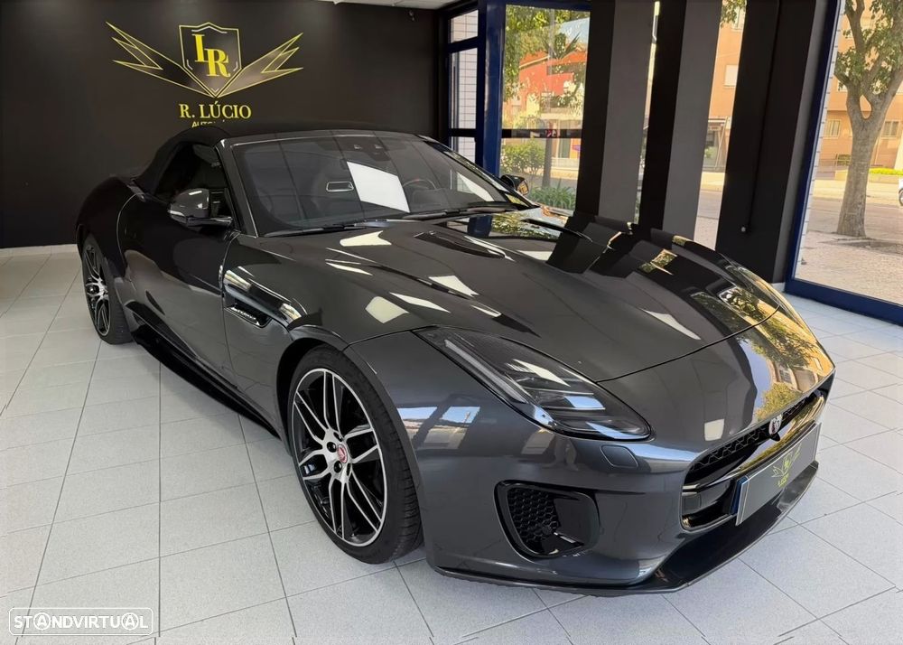 Jaguar F-Type 2.0 i4 Chequered Flag - 1