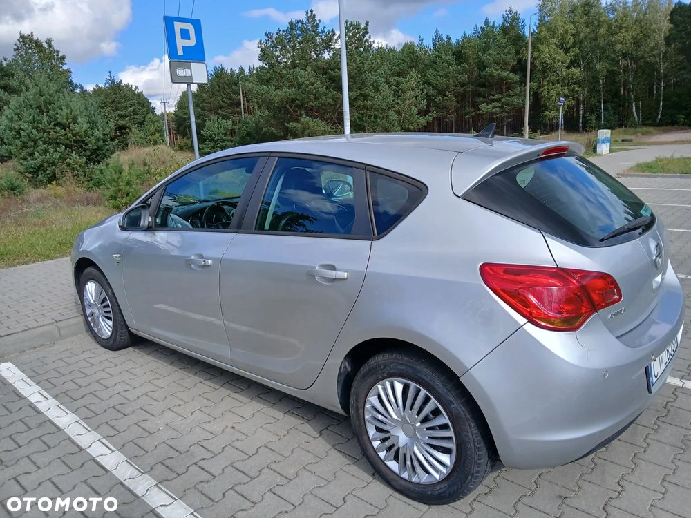 Opel Astra - 13