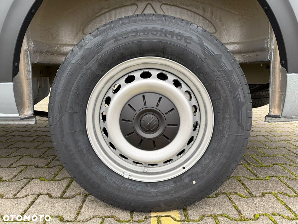 Volkswagen Crafter 35 2.0 TDI L4H3 4490 177KM AUTOMAT - 12