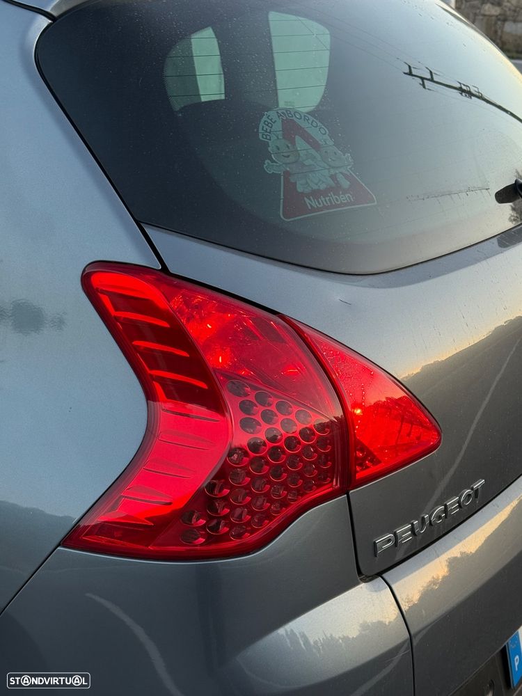 Peugeot 3008 1.6 e-HDi Executive CMP6 - 7