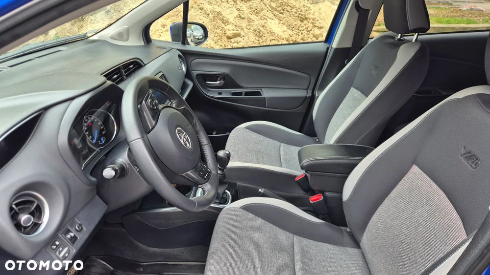 Toyota Yaris 1.5 20th Anniversary - 7