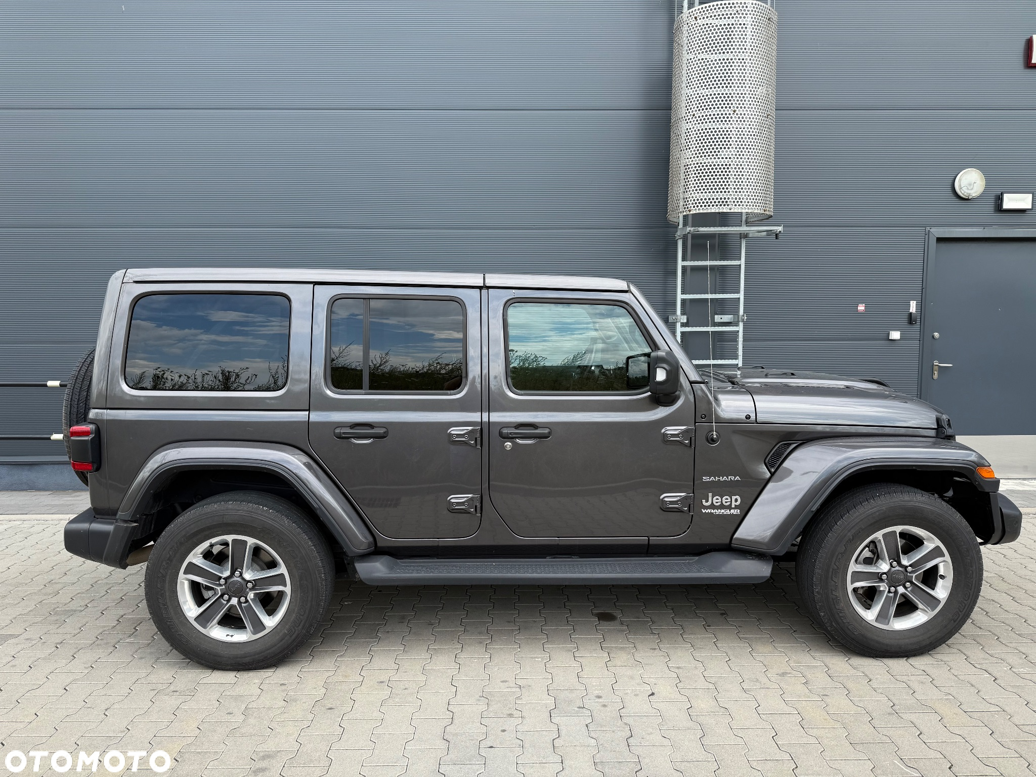 Jeep Wrangler Unlimited GME 2.0 Turbo Sahara - 3