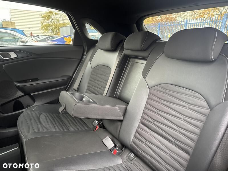 Kia Ceed 1.5 T-GDI GT-Line - 14