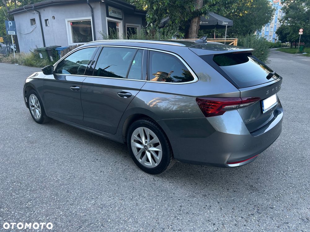 Skoda Octavia 1.5 TSI mHEV Selection DSG - 2