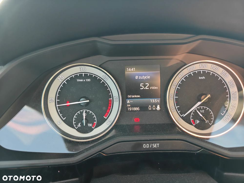 Skoda Superb Combi 2.0 TDI L&K - 11