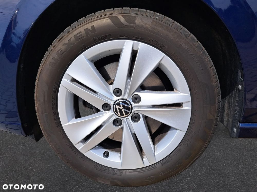 Volkswagen Golf 2.0 TDI SCR DSG Life - 10