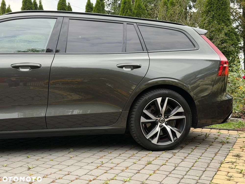Volvo V60 T6 AWD Geartronic R-Design - 4