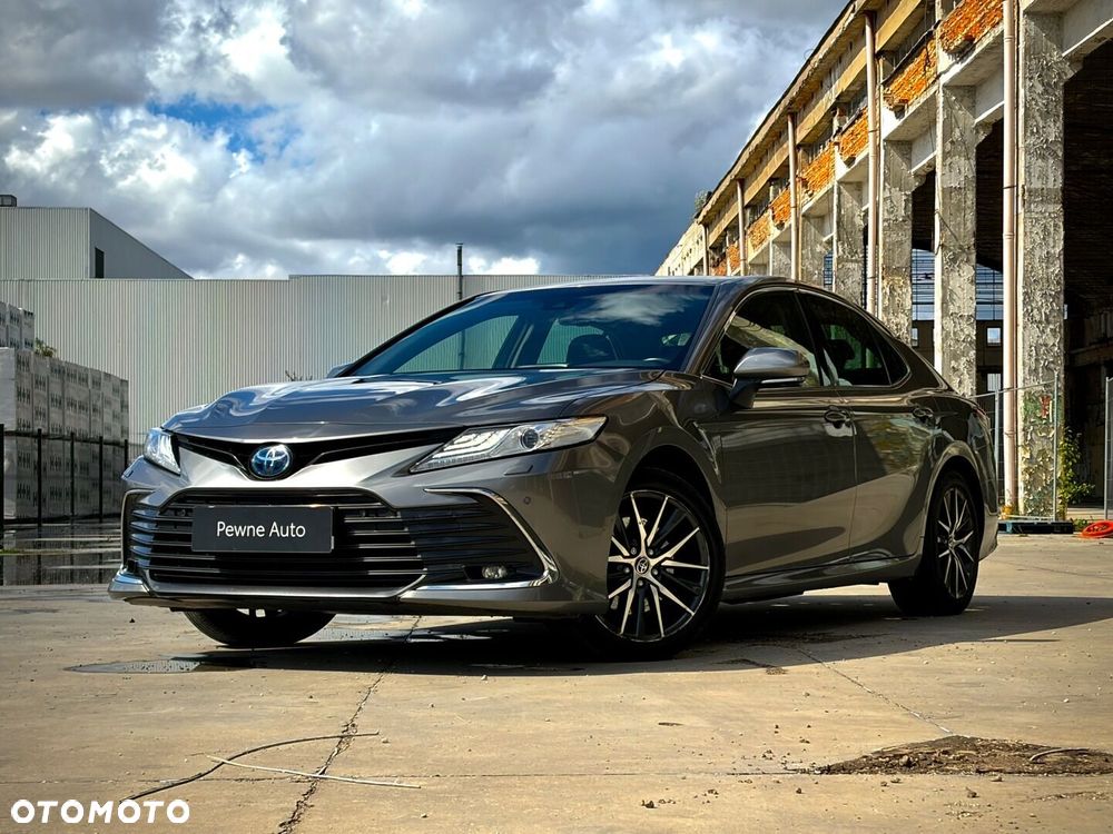 Toyota Camry 2.5 Hybrid Executive CVT - 1