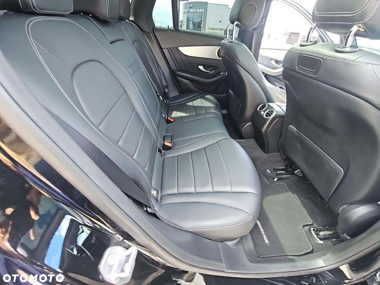Mercedes-Benz GLC - 19