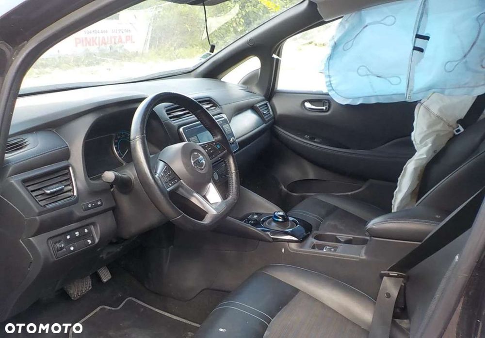 Nissan Leaf 40 kWh N-Connecta - 23
