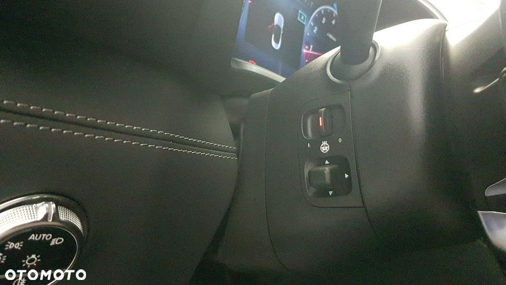 Mercedes-Benz SL AMG 63 4-Matic+ - 31