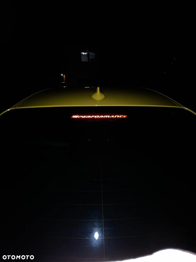 BMW Seria 2 220d xDrive - 34