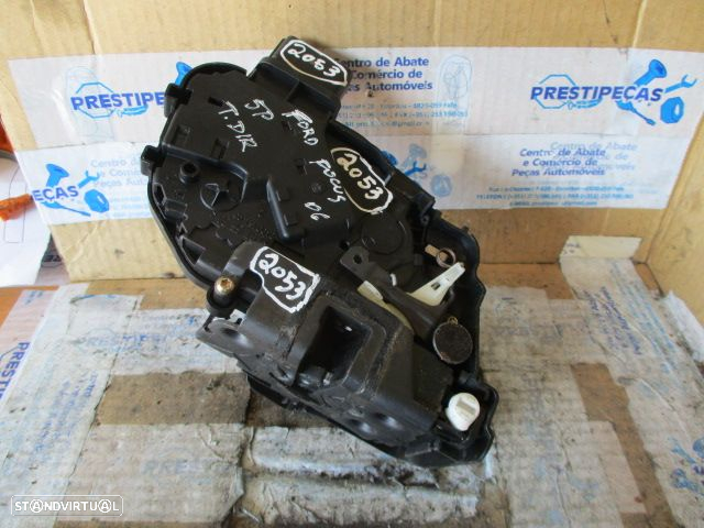 Fecho 4M5AR26412EC FORD FOCUS 2006 TD ELETRICO - 3