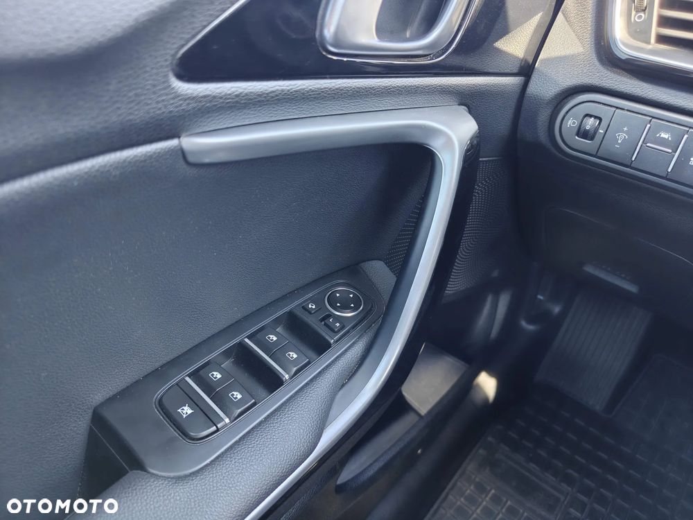 Kia XCeed 1.4 T-GDI L Business Line DCT - 21