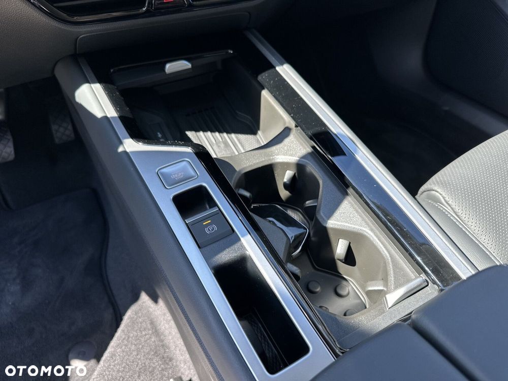 Volkswagen Passat - 16
