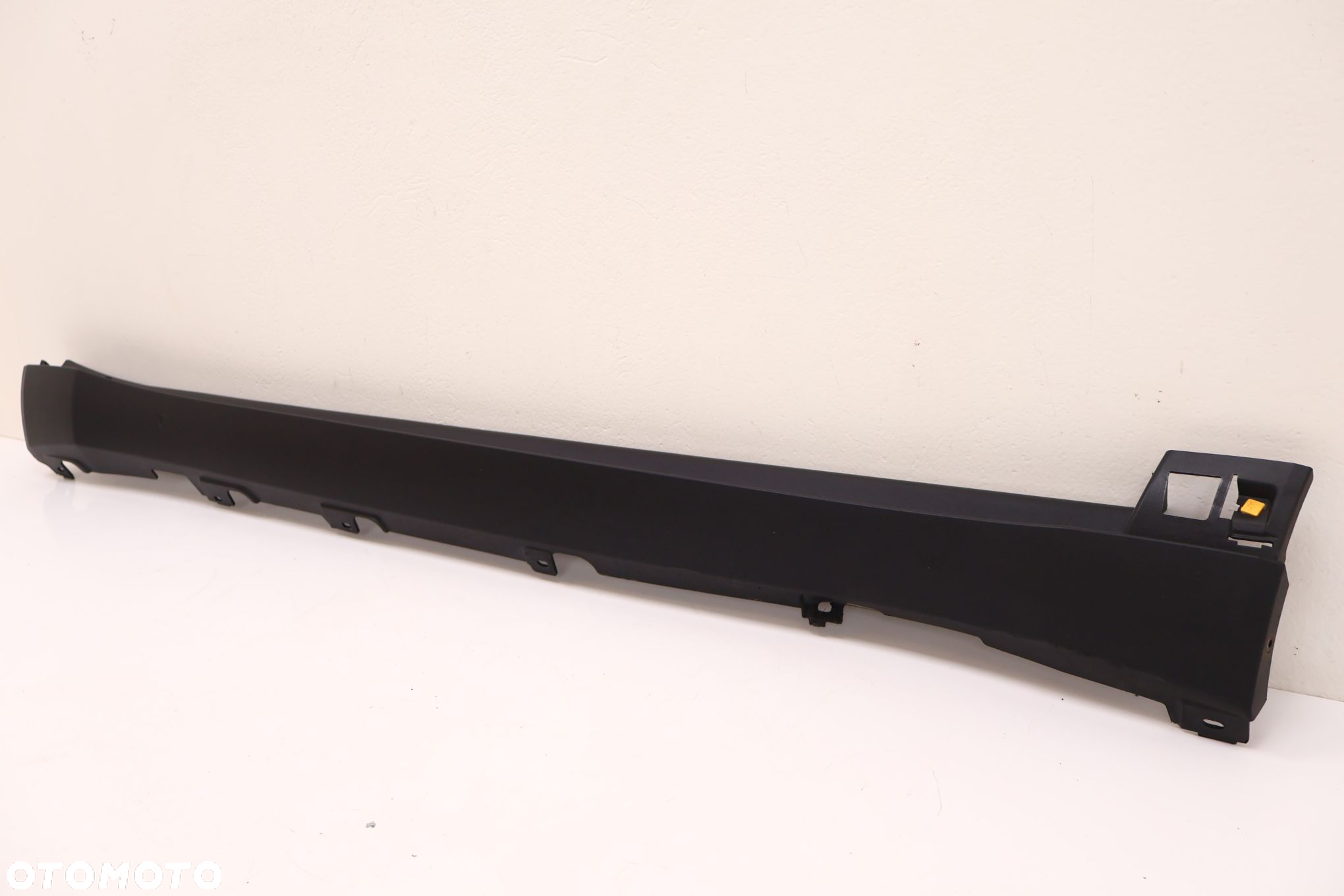 JEEP RENEGADE LISTWA PROGOWA PRAWA 735578406 - 2