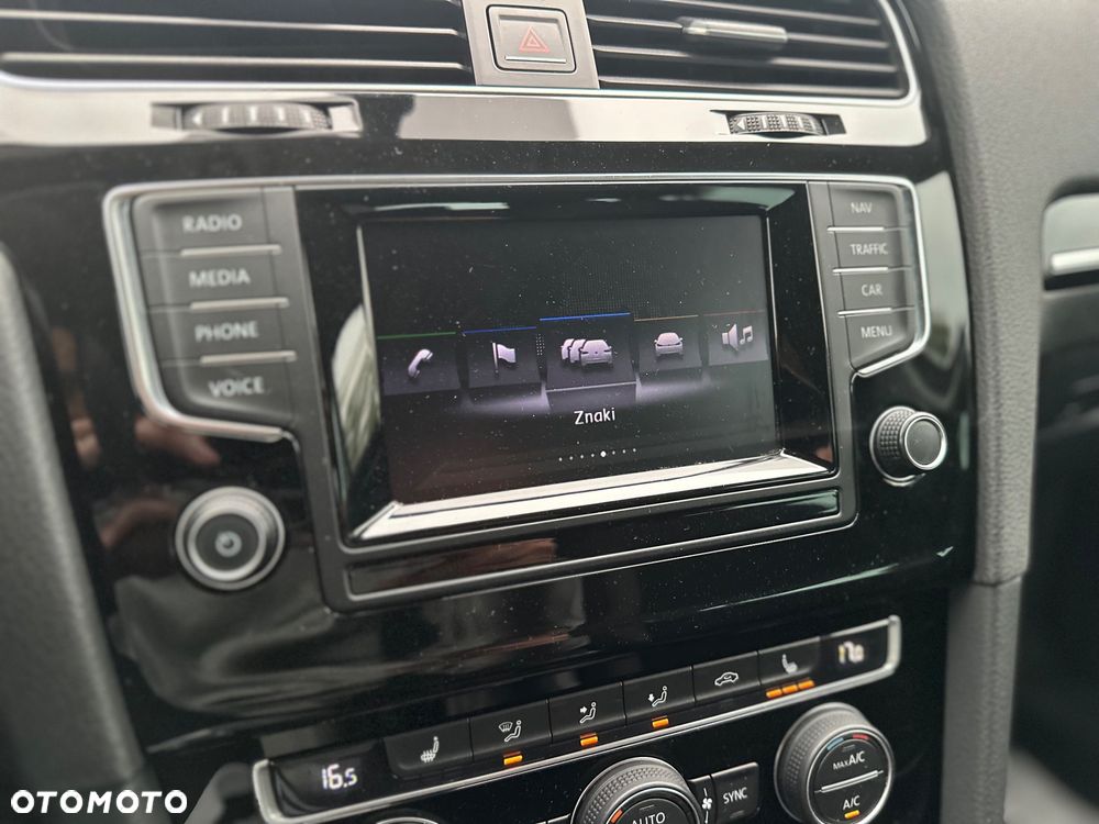 Volkswagen Golf 2.0 BlueTDI Highline - 31