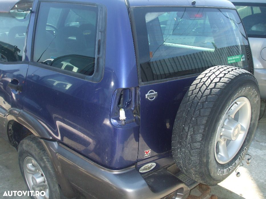 Dezmembrez NISSAN  TERRANO 2  in 2 sau 4 usi - 4