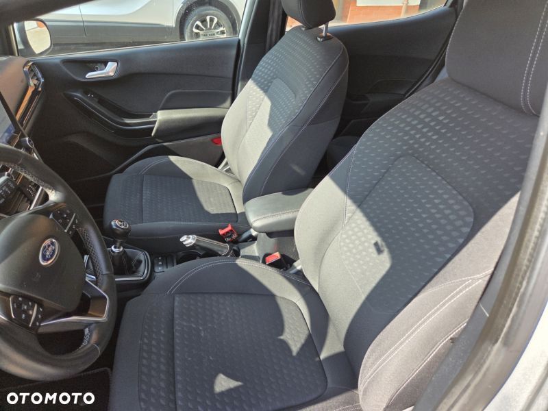 Ford Fiesta 1.5 TDCi S&S TITANIUM - 18