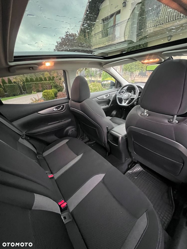 Nissan Qashqai 1.3 DIG-T N-Connecta - 17