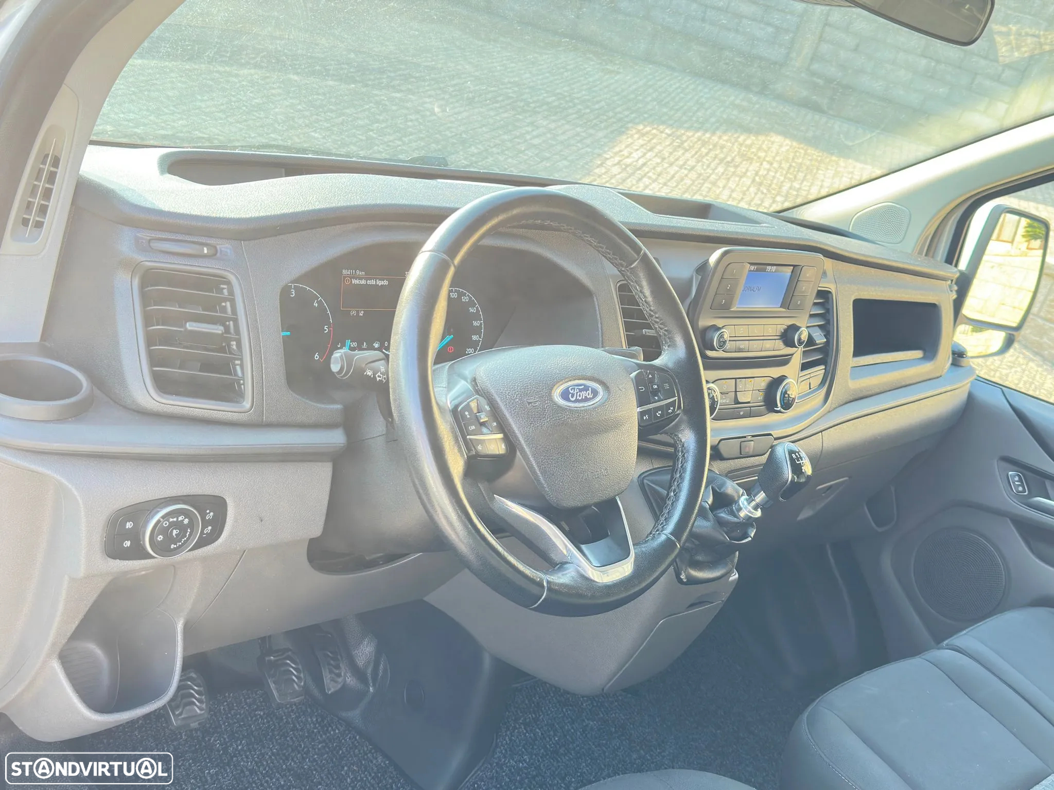 Ford TRANSIT CUSTOM - 11