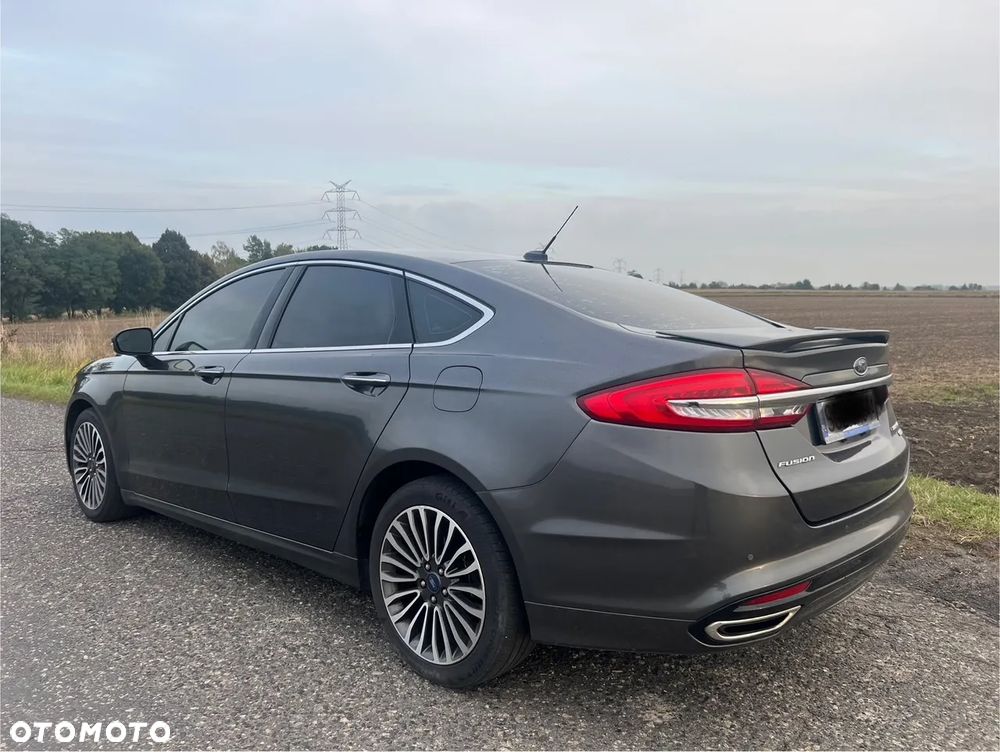 Ford Fusion - 6