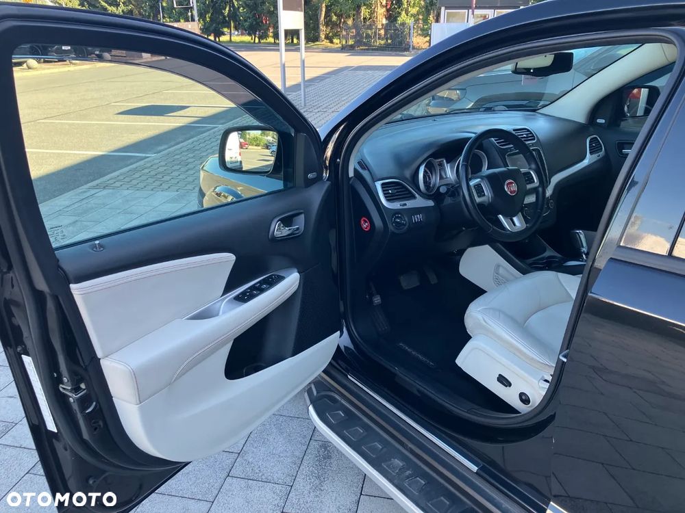 Fiat Freemont 2.0 Multijet Lounge AWD - 32