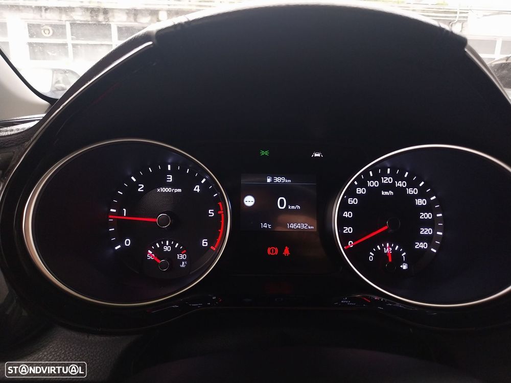 Kia Ceed 1.6 CRDi TX - 6