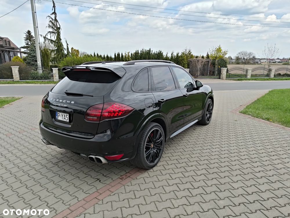 Porsche Cayenne Turbo Tiptronic S - 11