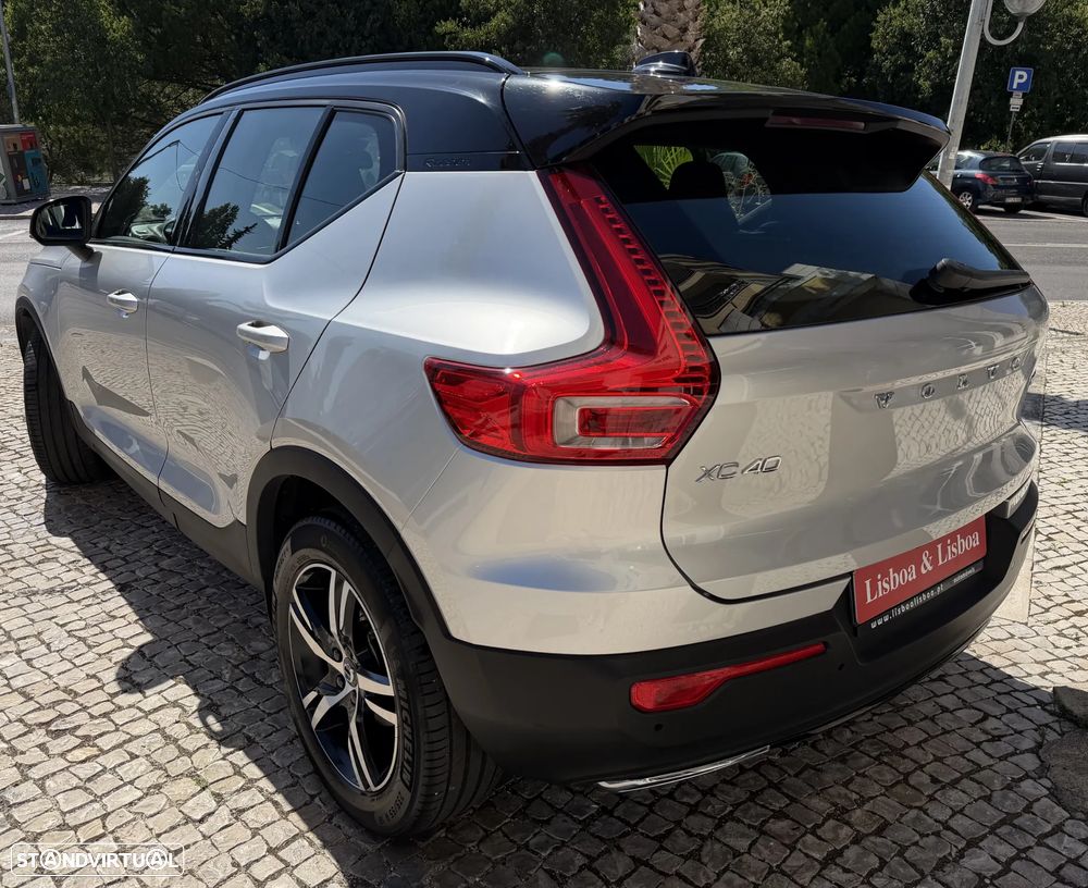 Volvo XC 40 1.5 T3 R-Design Tech Edition - 5