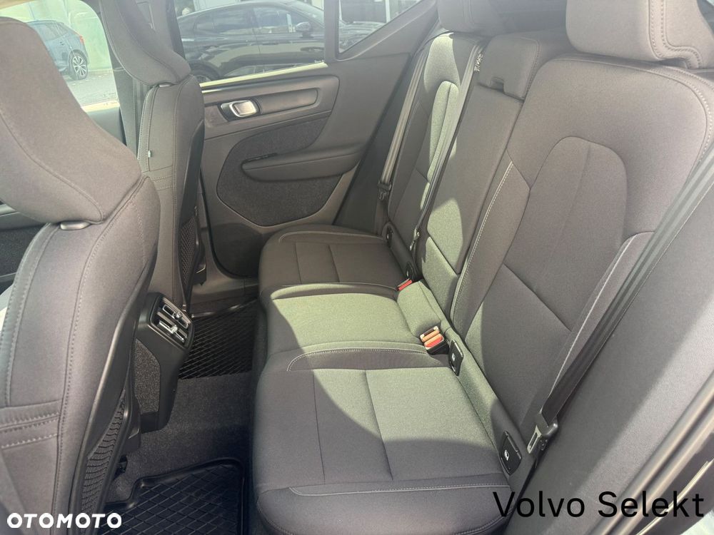 Volvo XC 40 - 23