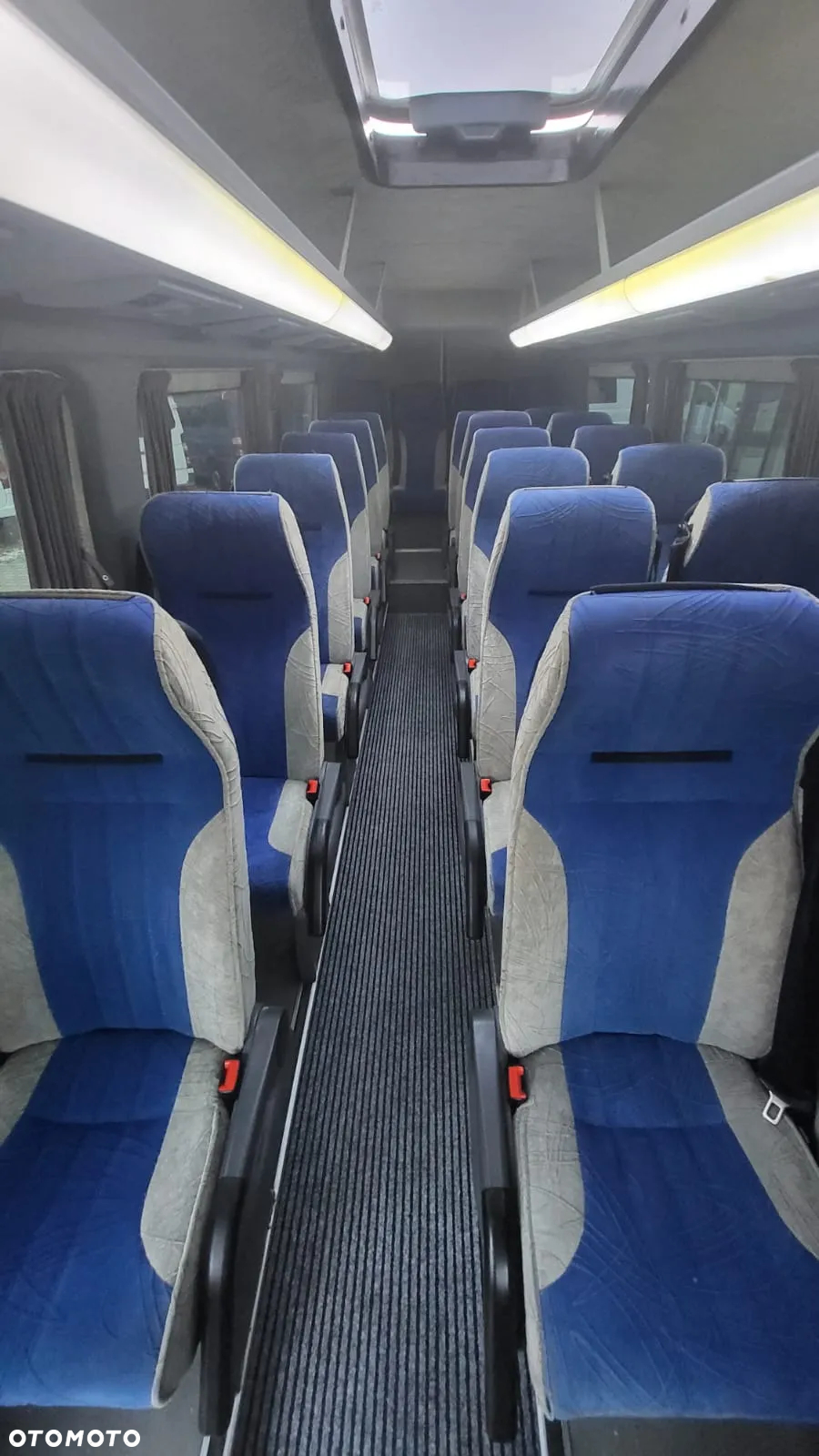 Volkswagen Crafter - 24 miejsca - TURYSTYCZNY - 14