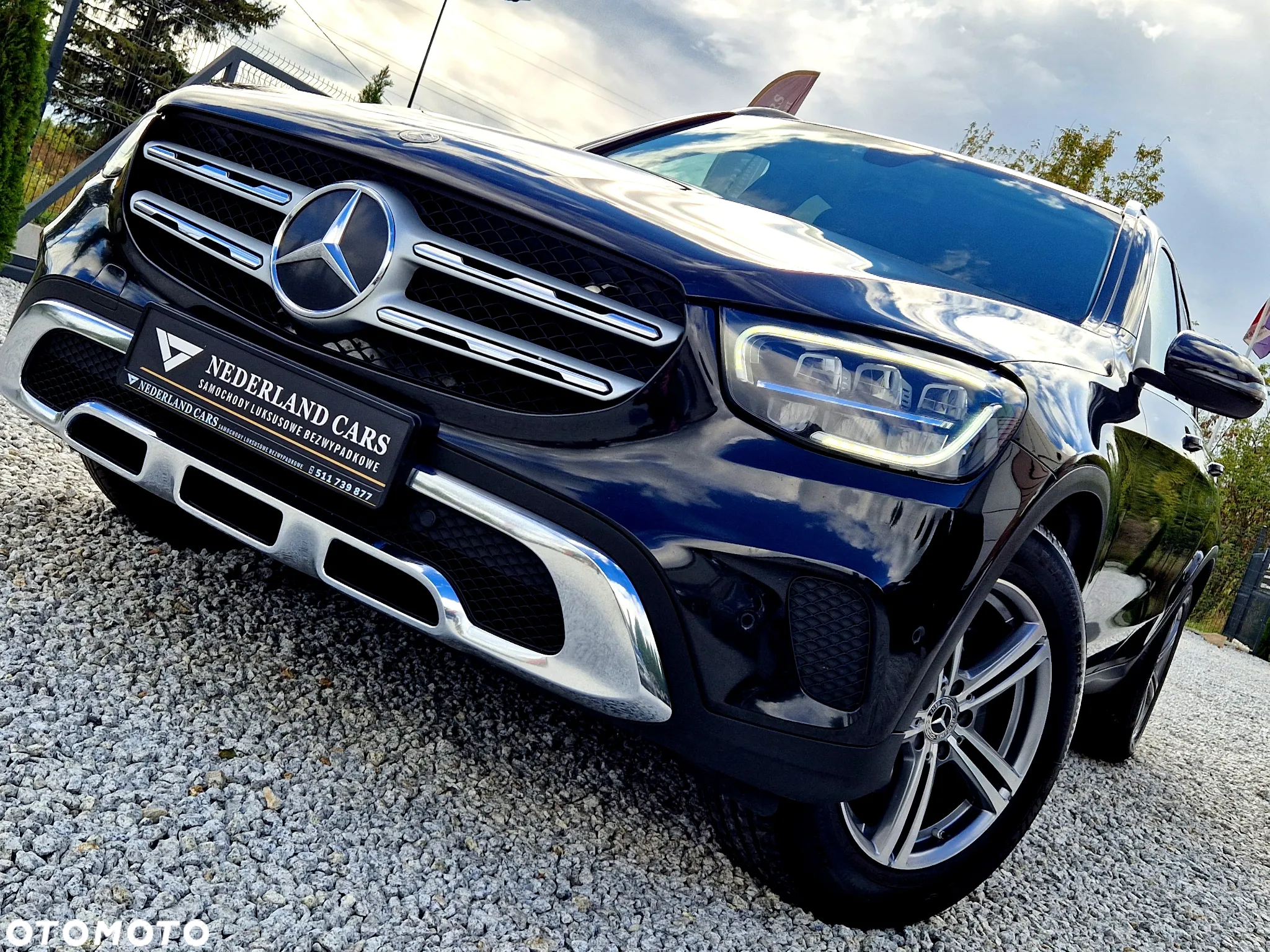 Mercedes-Benz GLC - 38