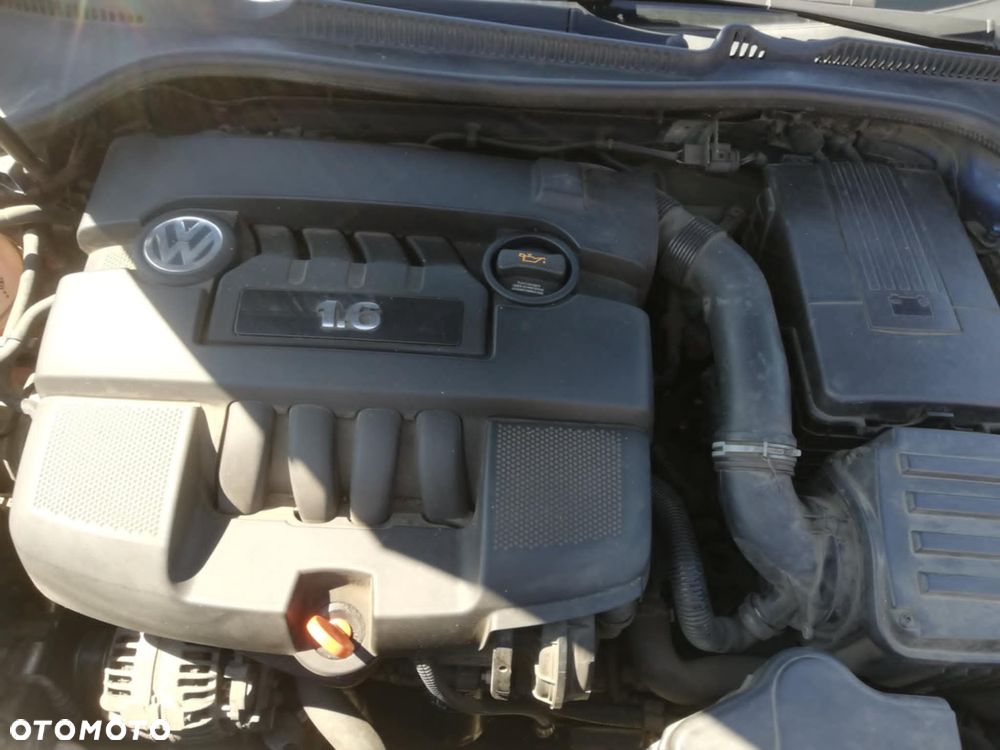 Volkswagen Golf 1.6 Edition - 12
