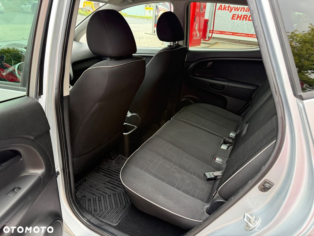 Kia Venga 1.4 CRDi 90 Attract - 13