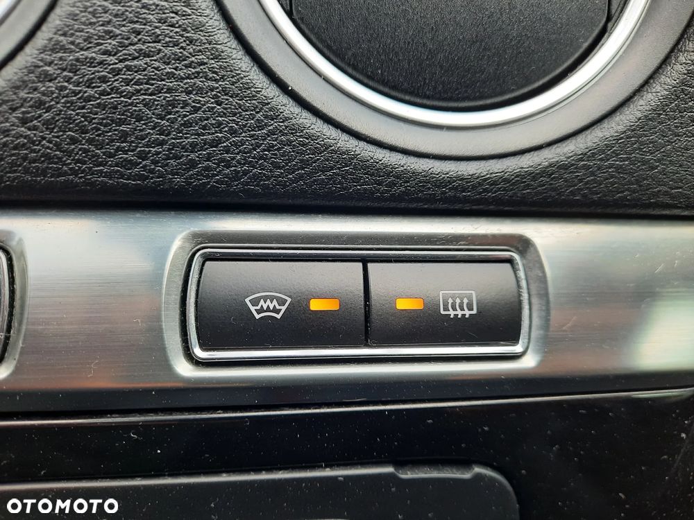 Ford S-Max 2.2 TDCi DPF Titanium X - 23