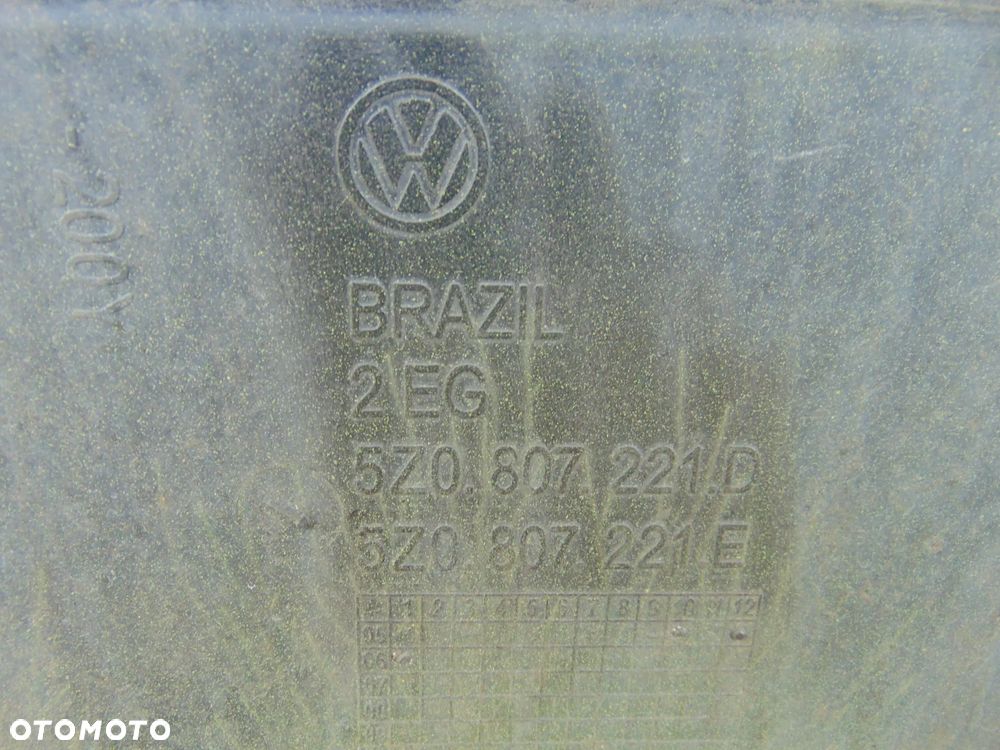 Zderzak przedni przód żółty VW Volkswagen Fox 05-11r - 16