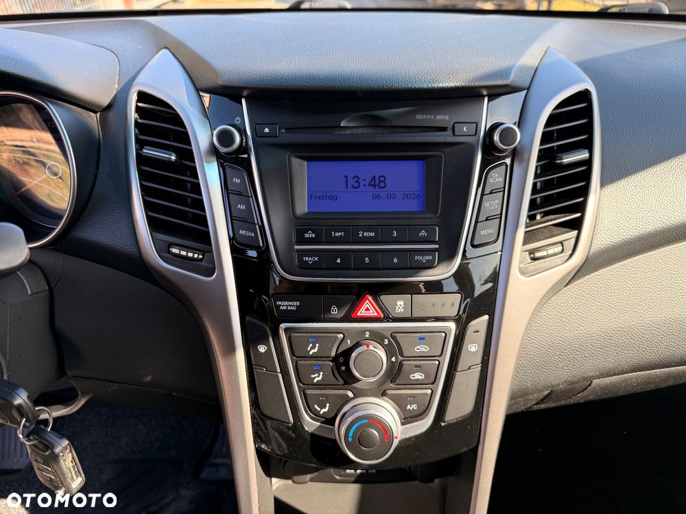 Hyundai i30 blue 1.6 CRDi Classic - 16