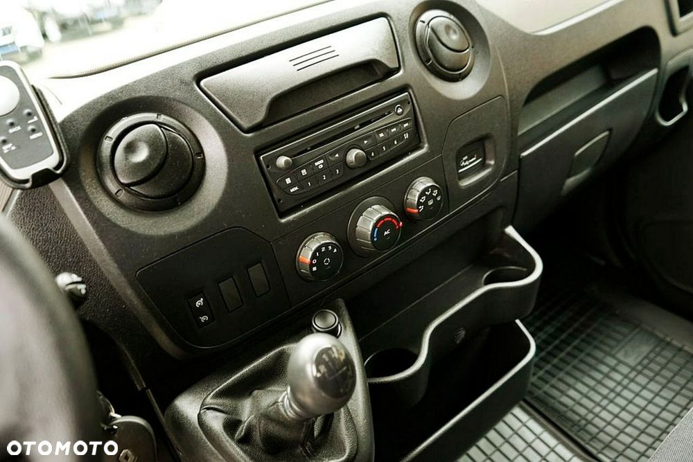 Renault Master - 22